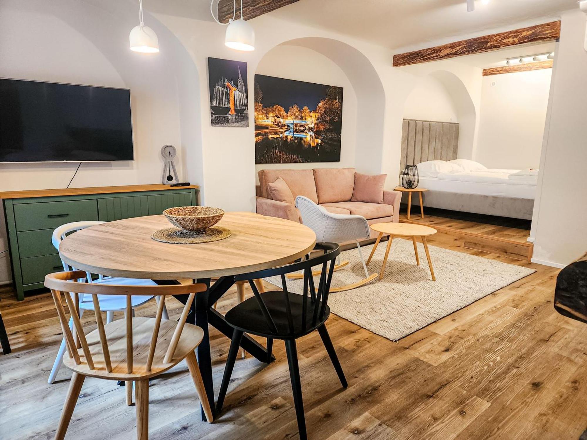Apartmany Rangifer Plzen Bagian luar foto